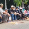 Penghinaan Miskin oleh Lurah, Petugas PPSU Kelurahan Ancol Gelar Aksi Mogok Kerja