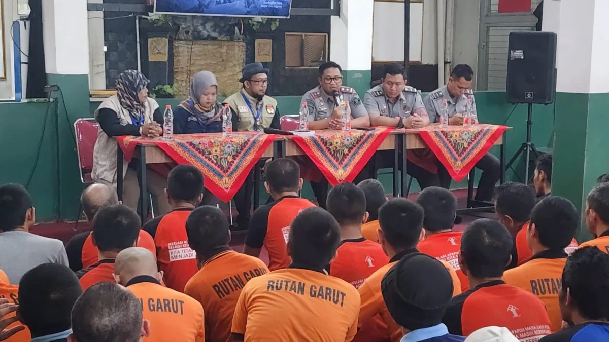 Dukung Kelancaran Pemilu, KPU bersama Rutan Garut Gelar Sosialisasi ke Warga Binaan