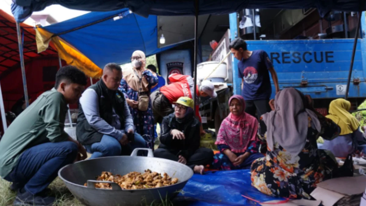 Dinas Sosial Jawa Barat Salurkan Bantuan Logistik di Cibedug