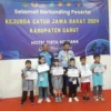 Atlet Garut berhasil meraih medali perak di Kejurda Catur tingkat provinsi Jawa Barat tahun 2024.