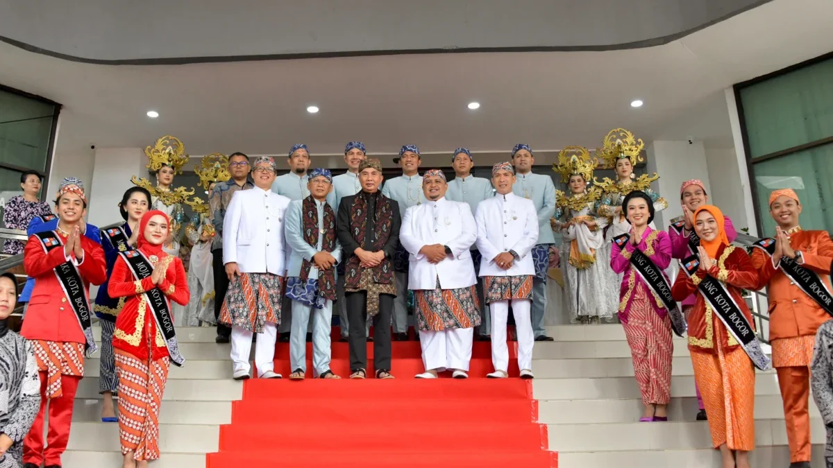 Pj Gubernur Jabar Bey Machmudin menghadiri Rapat Paripurna Kota Bogor Dalam Rangka Hari Jadi Ke-542 Kota Bogor