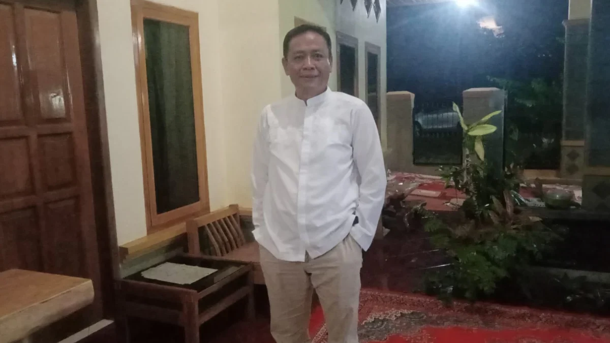 Drs. Ade Najmulloh, balon Bupati Garut (Feri Citra Burama/Radar Garut)