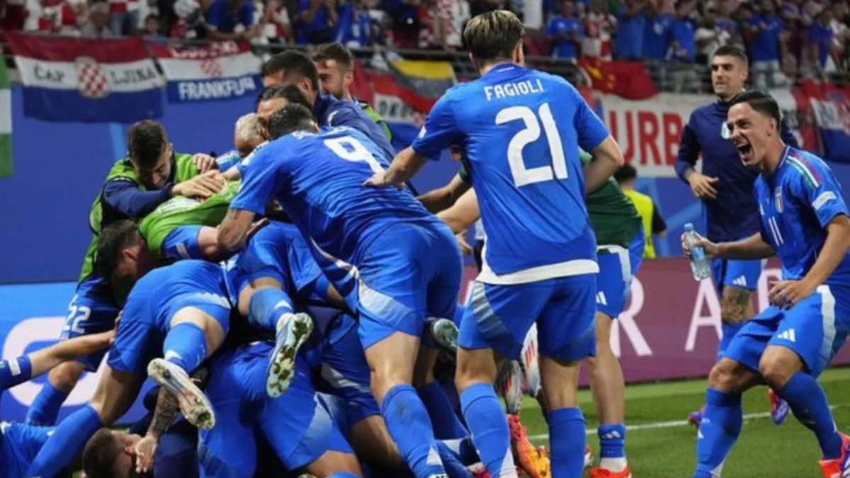 Italia Lolos Dramatis ke Babak 16 Besar Euro 2024 Berkat Gol Zaccagni di Menit Akhir