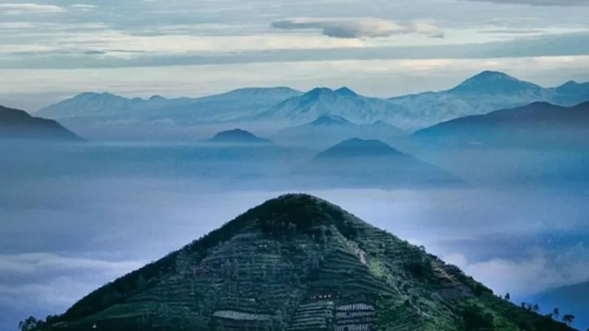 Ingin Hiking Seru? Kunjungi Gunung Sadahurip di Garut, Yuk Cek Lokasinya Disini