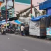 Jalan Jendral Ahmad Yani masih Dipenuhi para PKL, rencanan relokasi ke Jalan Ciledug dilakukan penundaan