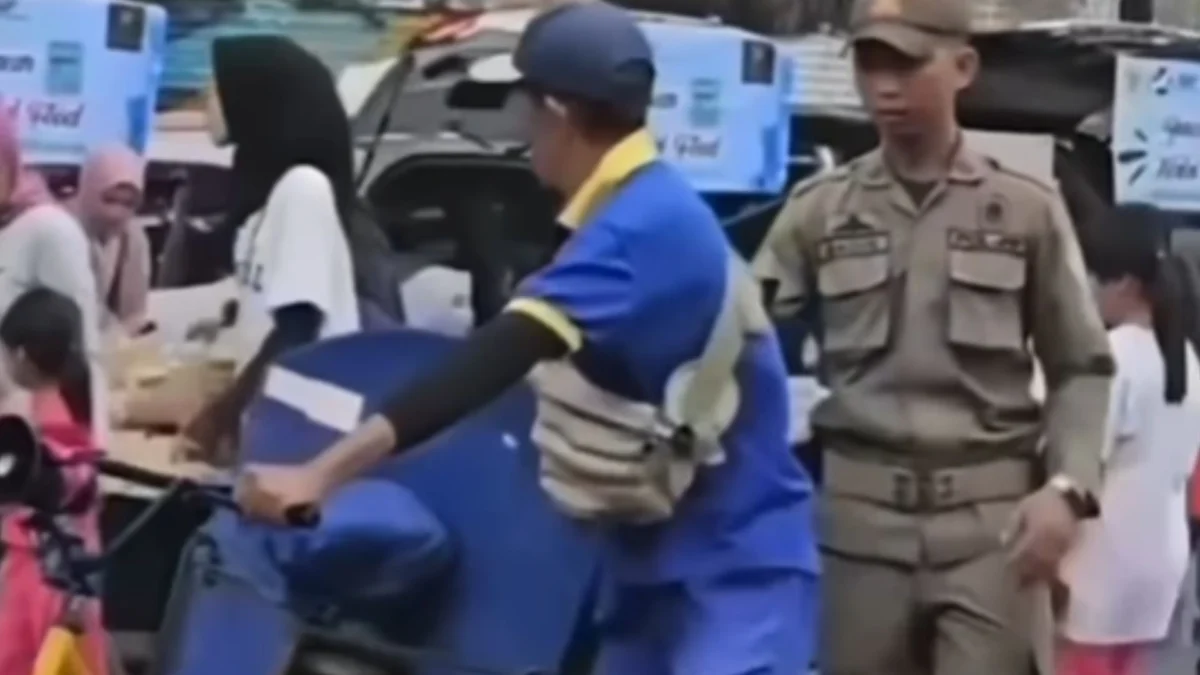 Viral! Oknum Satpol PP Dorong Pedagang Roti Tua, Kasatpol PP Medan Angkat Bicara