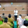 Penjabat Gubernur Jabar Bey Machmudin saat rapat konsolidasi Optimalisasi Pencapaian Indikator Makro Pembangun