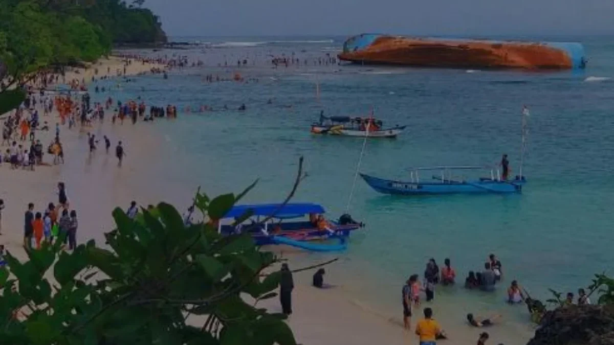 Tak Pernah Sepi Pengunjung, Inilah 6 Destinasi Wisata Pantai Indah di Jawa Barat